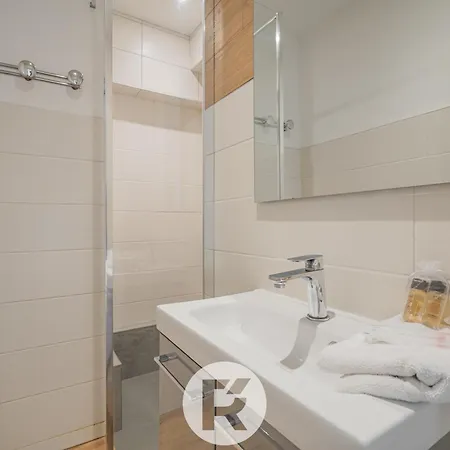 R'apparts T4 L'atypique Appartement